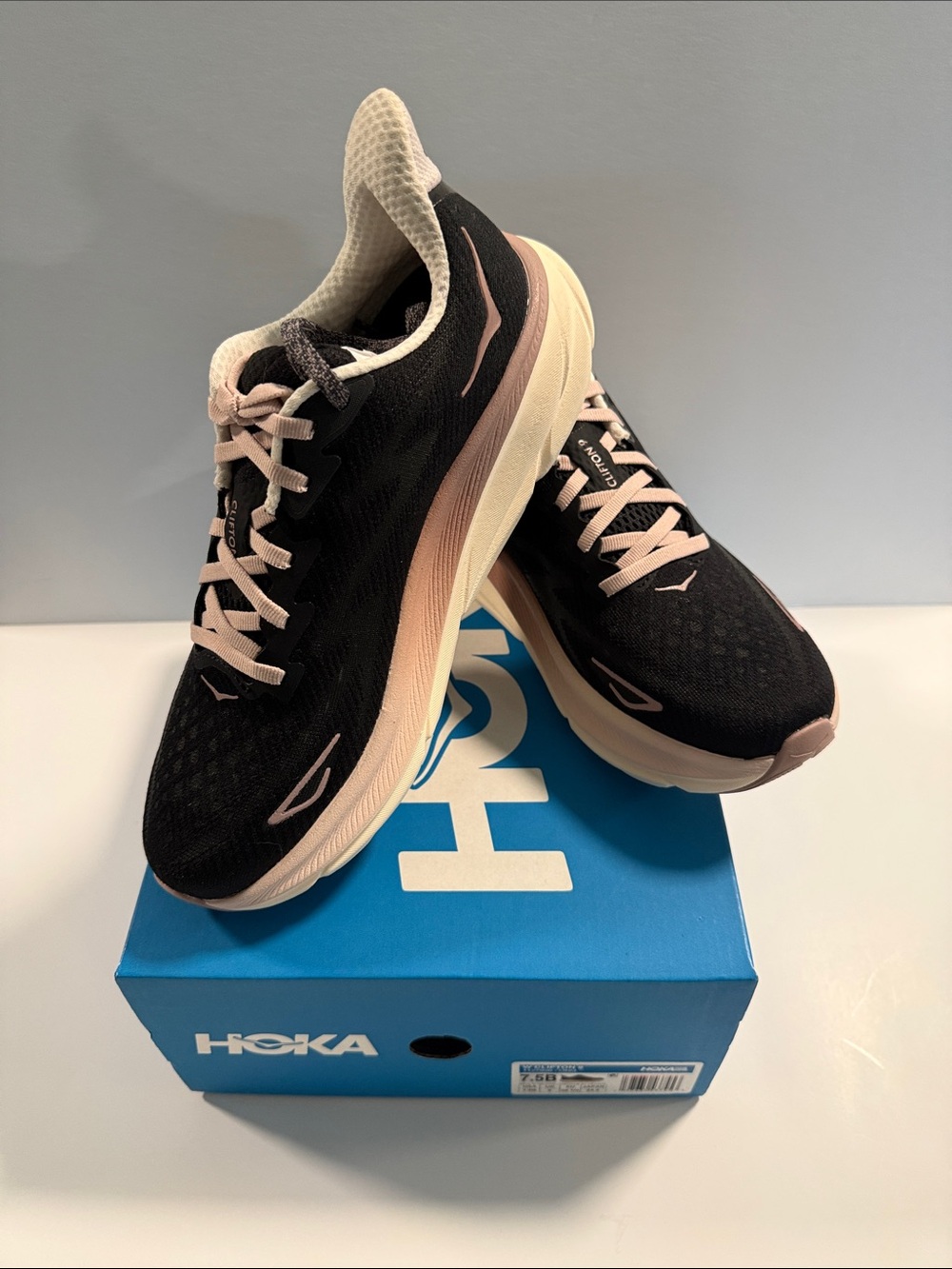 NWT HOKA Clifton 9 Obsidian Quartzite Running Shoes Women - Picture 4 of 4